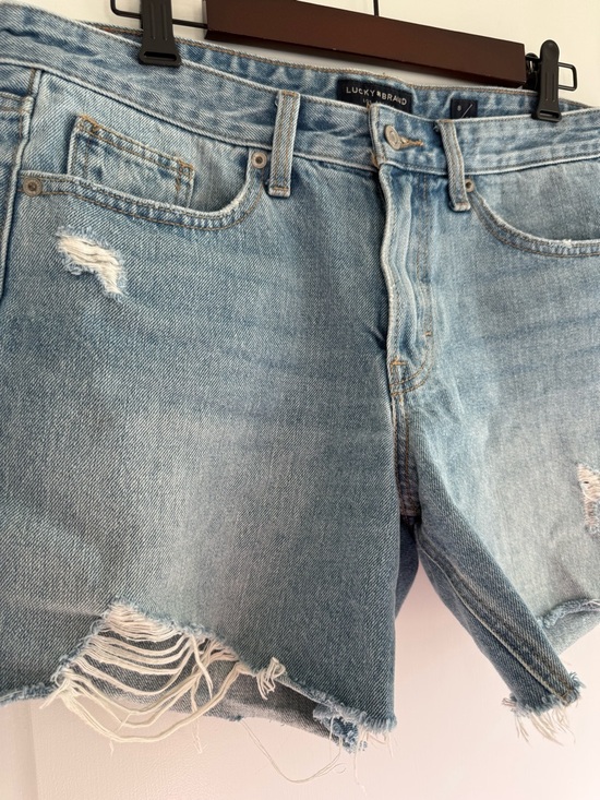 Lucky Brand Women’s Boyfriend Short Denim Jean Shorts - Size 8/29 - Picture 2 of 5
